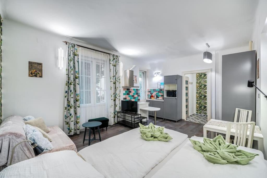 Danube Bank Hideaway Apartment Будапеща Екстериор снимка